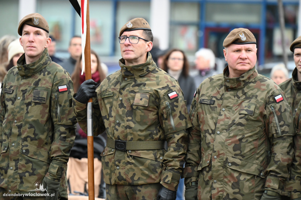 11.XI - obchody na placu Wolności