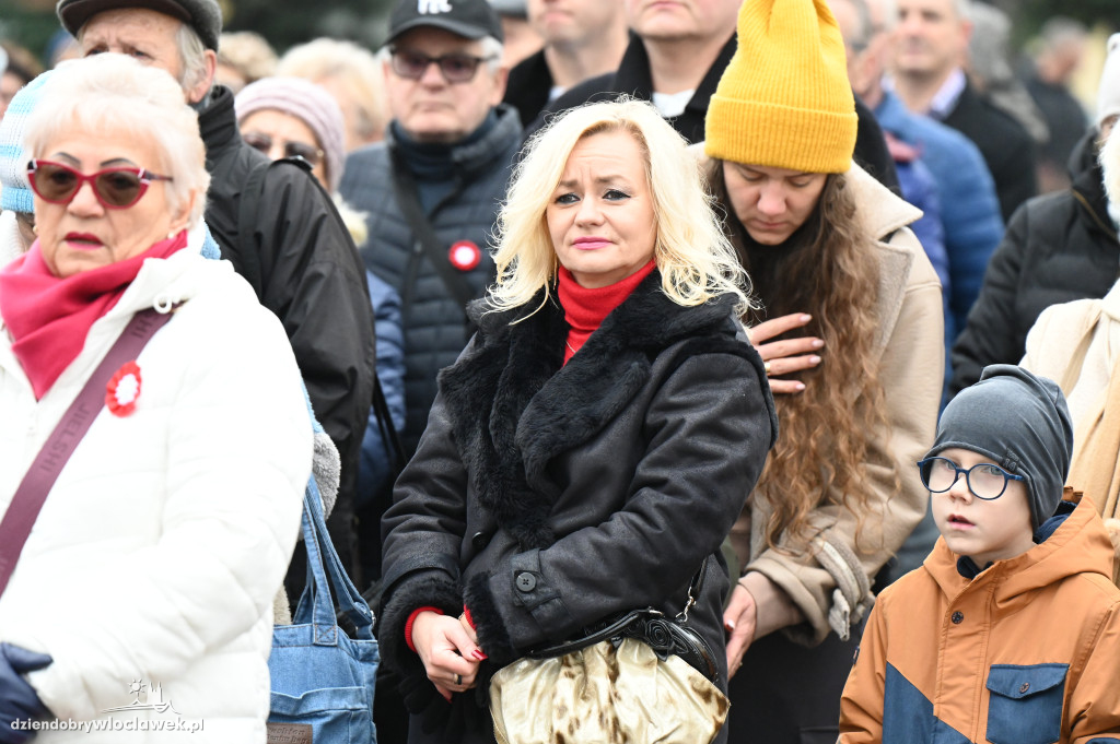 11.XI - obchody na placu Wolności