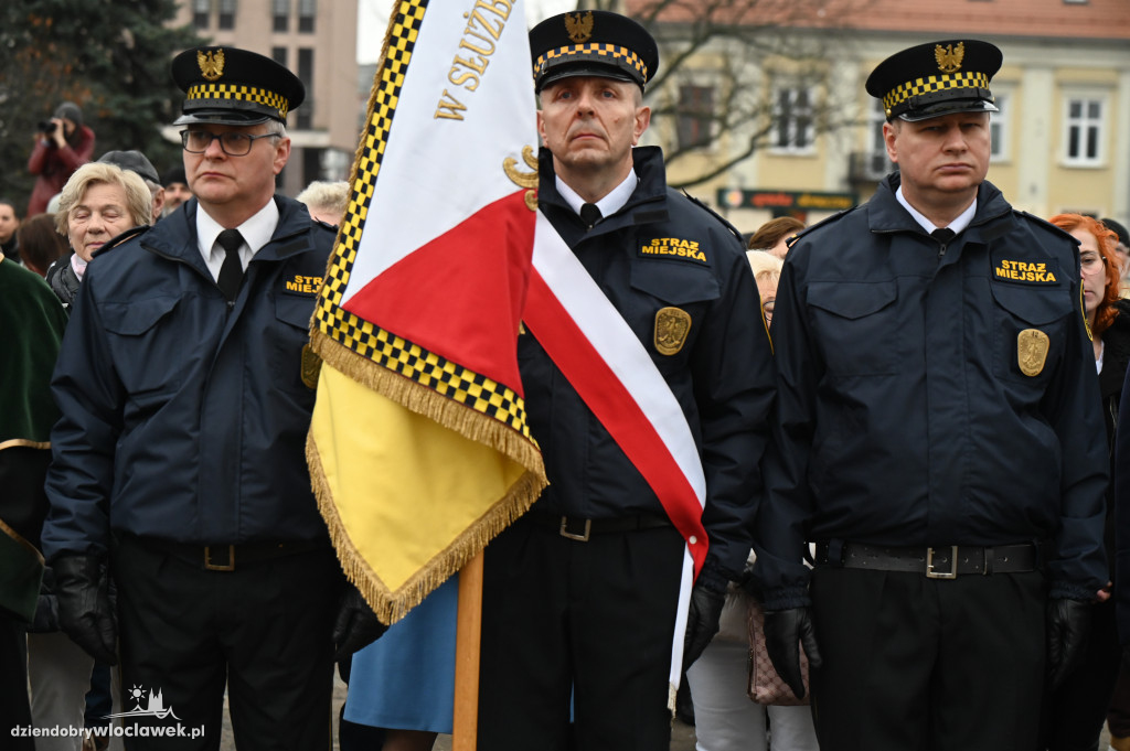 11.XI - obchody na placu Wolności
