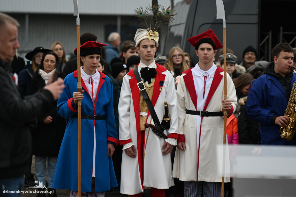 11.XI - obchody na placu Wolności