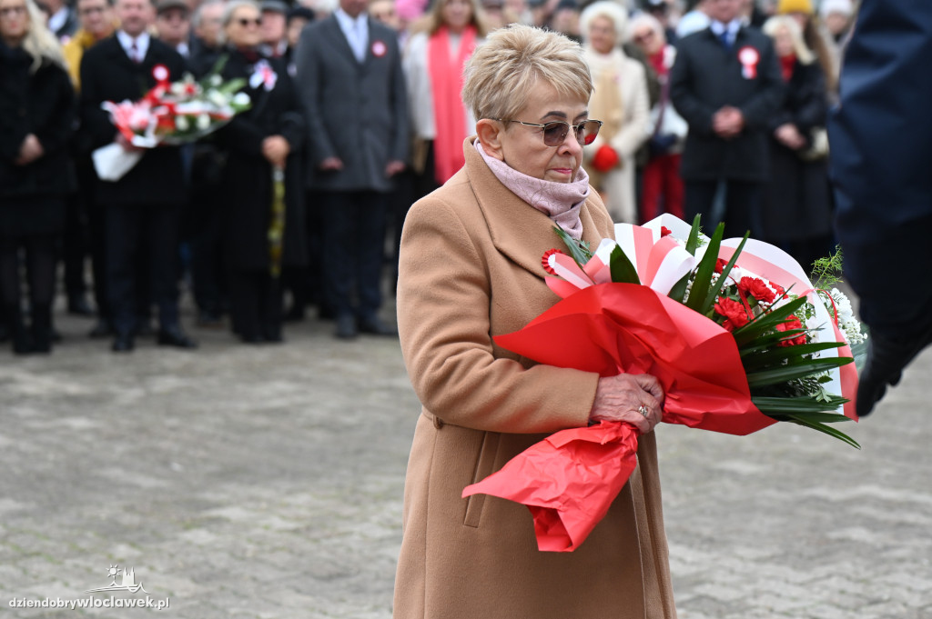 11.XI - obchody na placu Wolności