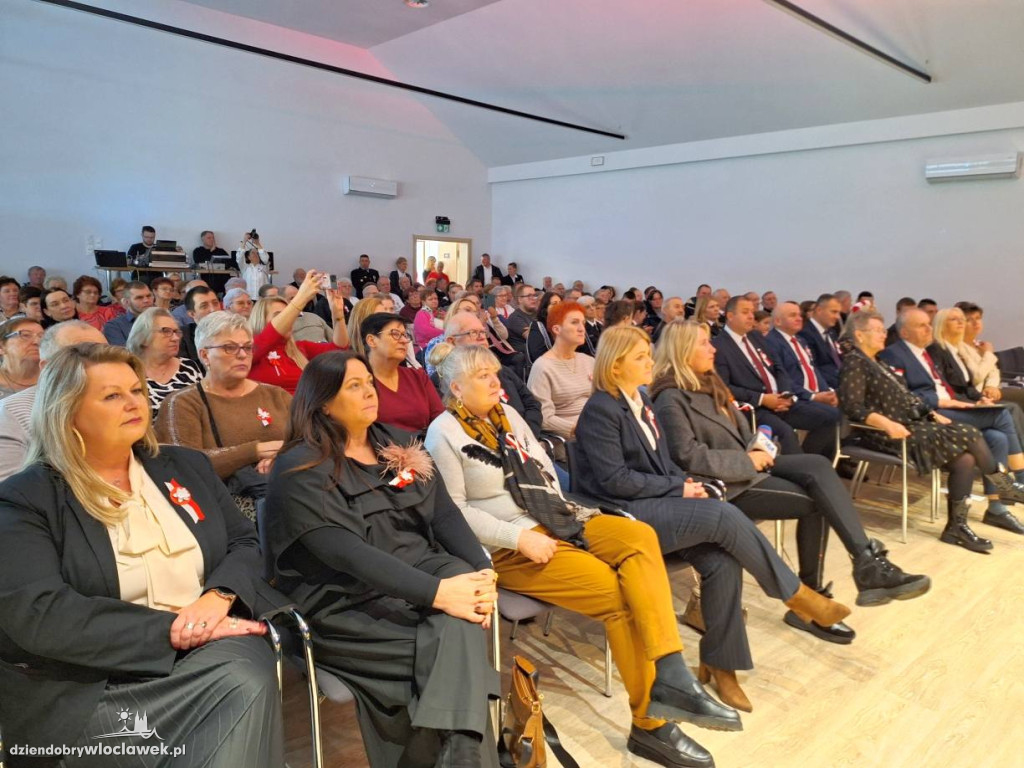 Bayer Full uświetnił obchody Święta Niepodległości w Smólniku