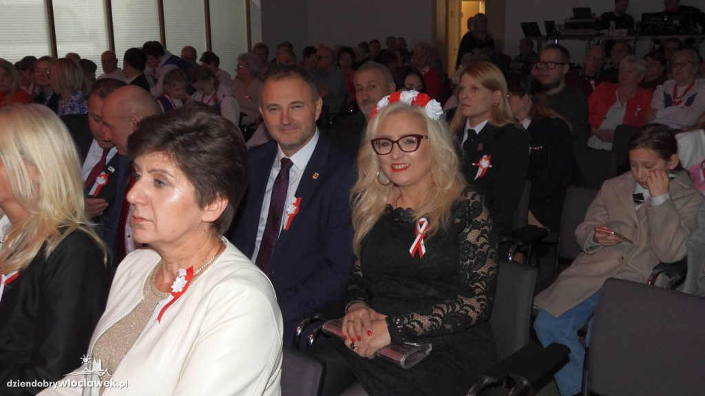 Bayer Full uświetnił obchody Święta Niepodległości w Smólniku