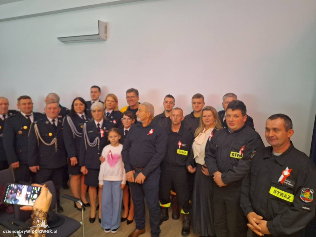Bayer Full uświetnił obchody Święta Niepodległości w Smólniku
