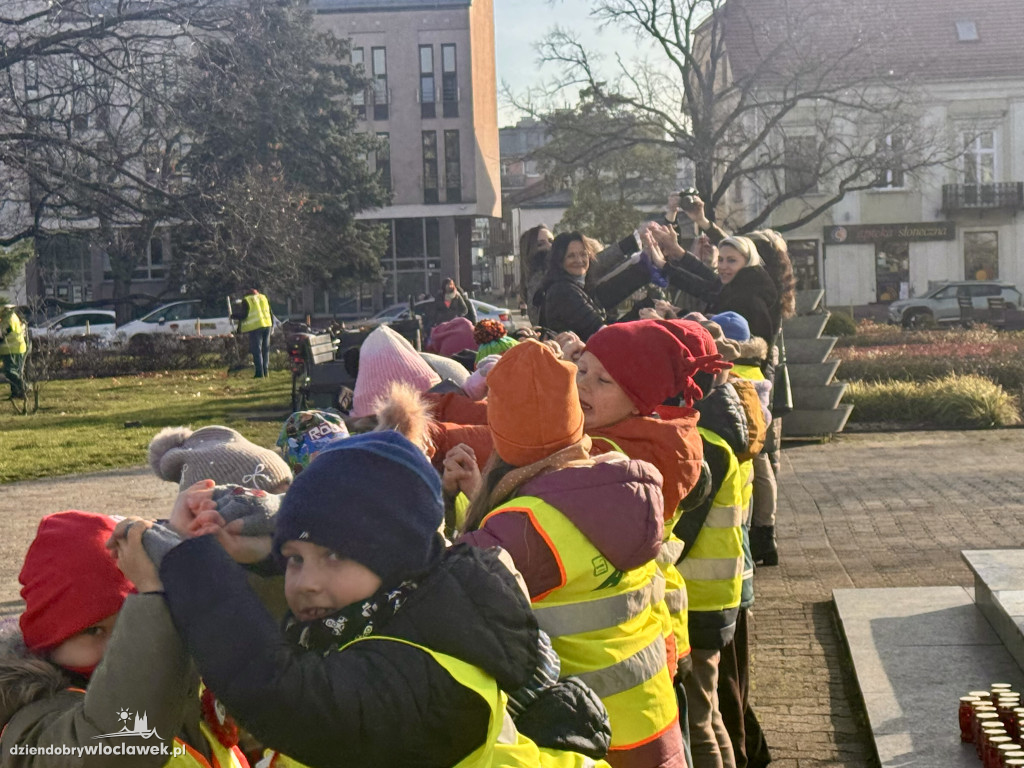 „107 Świateł Pamięci” na Placu Wolności