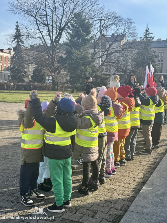 „107 Świateł Pamięci” na Placu Wolności