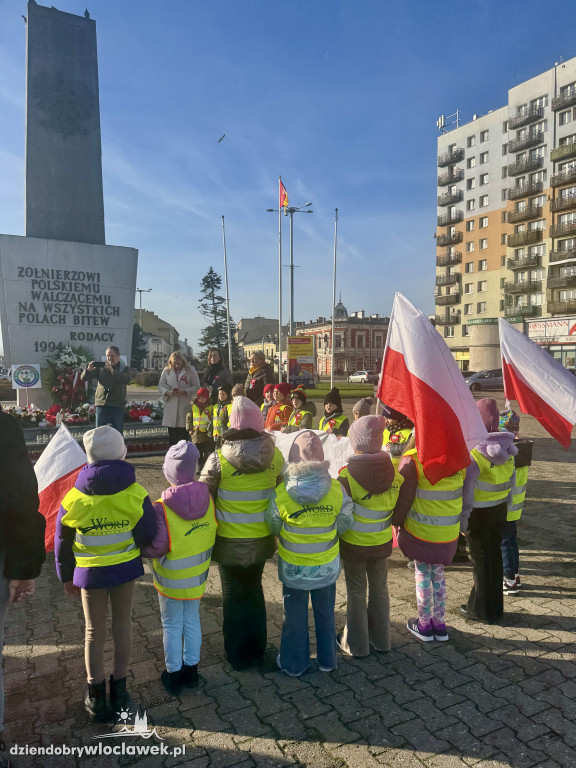 „107 Świateł Pamięci” na Placu Wolności