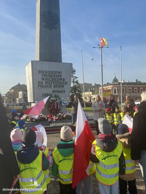 „107 Świateł Pamięci” na Placu Wolności