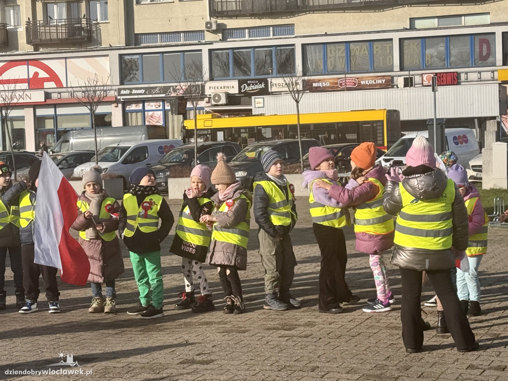 „107 Świateł Pamięci” na Placu Wolności