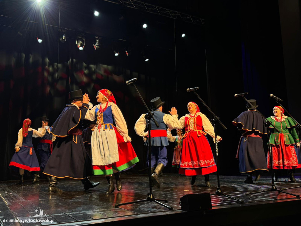 III Powiatowy Przegląd Zespołów Folklorystycznych w Brześciu Kujawskim