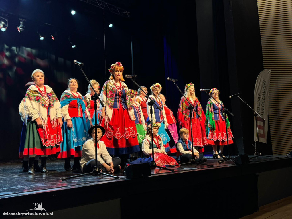 III Powiatowy Przegląd Zespołów Folklorystycznych w Brześciu Kujawskim