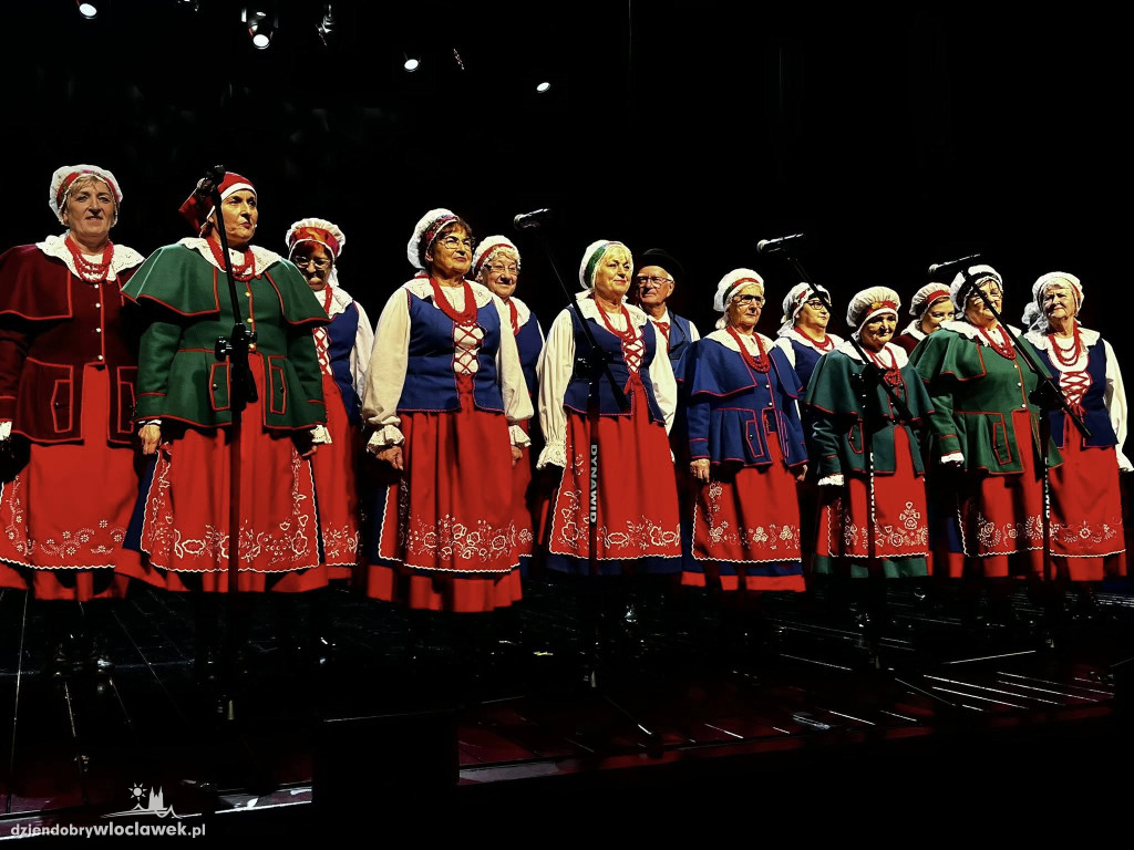 III Powiatowy Przegląd Zespołów Folklorystycznych w Brześciu Kujawskim