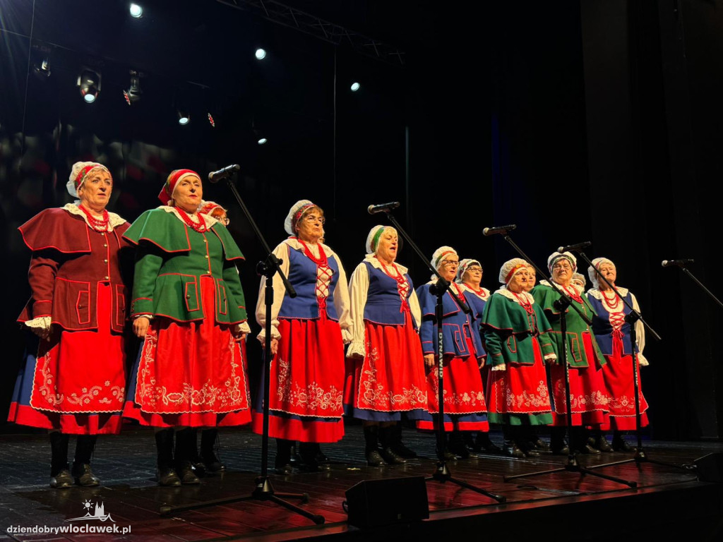 III Powiatowy Przegląd Zespołów Folklorystycznych w Brześciu Kujawskim