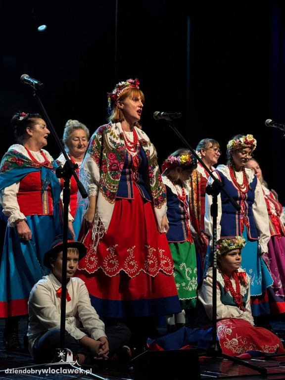 III Powiatowy Przegląd Zespołów Folklorystycznych w Brześciu Kujawskim
