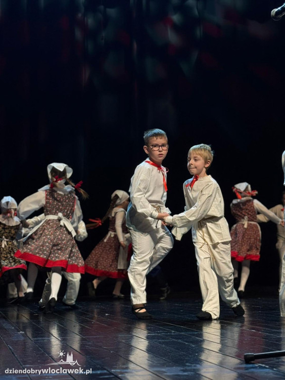 III Powiatowy Przegląd Zespołów Folklorystycznych w Brześciu Kujawskim