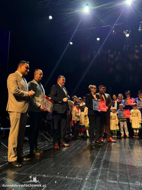 III Powiatowy Przegląd Zespołów Folklorystycznych w Brześciu Kujawskim