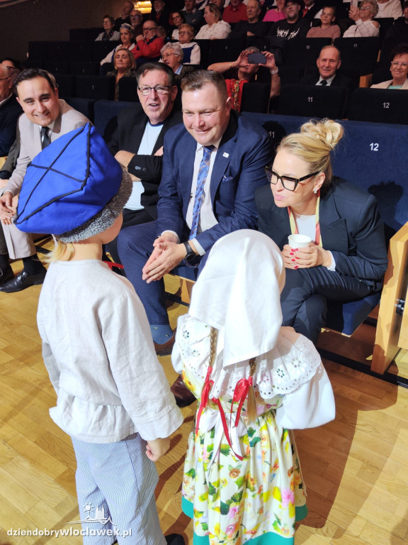 III Powiatowy Przegląd Zespołów Folklorystycznych w Brześciu Kujawskim