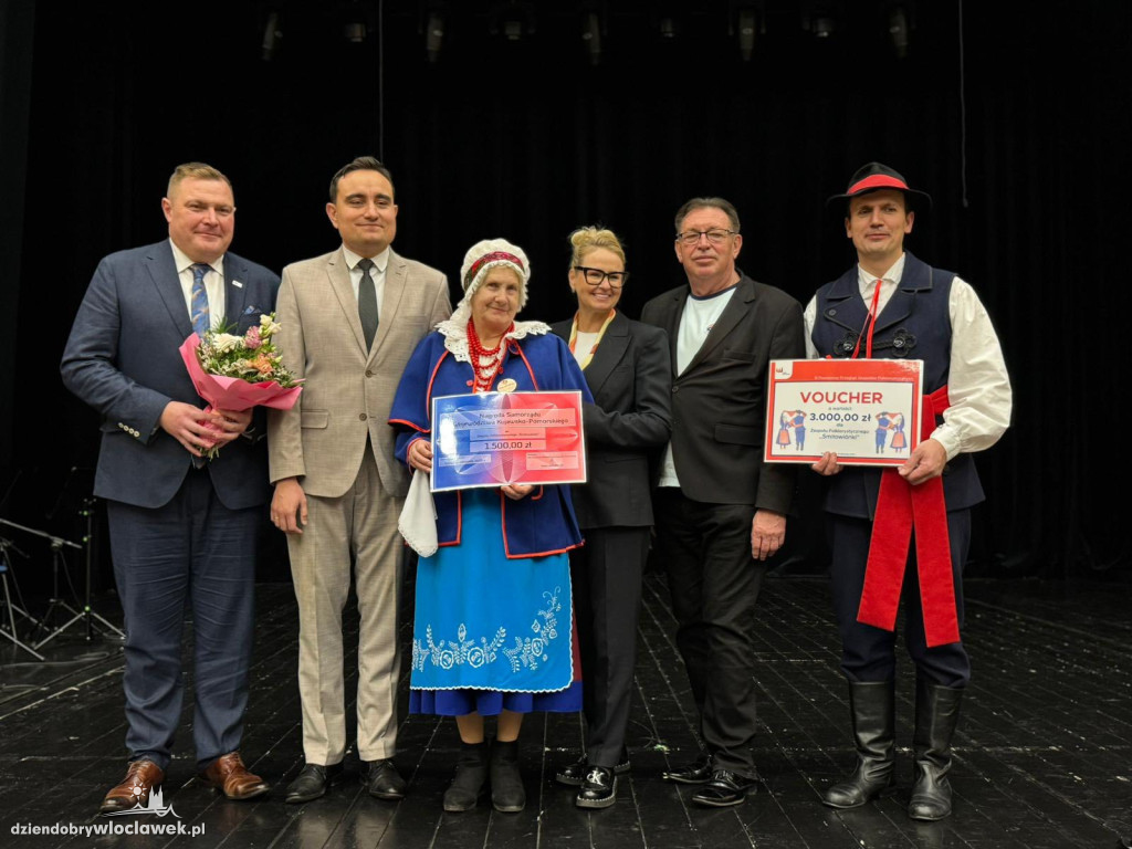 III Powiatowy Przegląd Zespołów Folklorystycznych w Brześciu Kujawskim