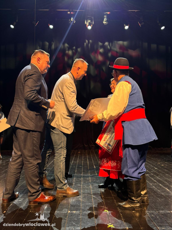 III Powiatowy Przegląd Zespołów Folklorystycznych w Brześciu Kujawskim