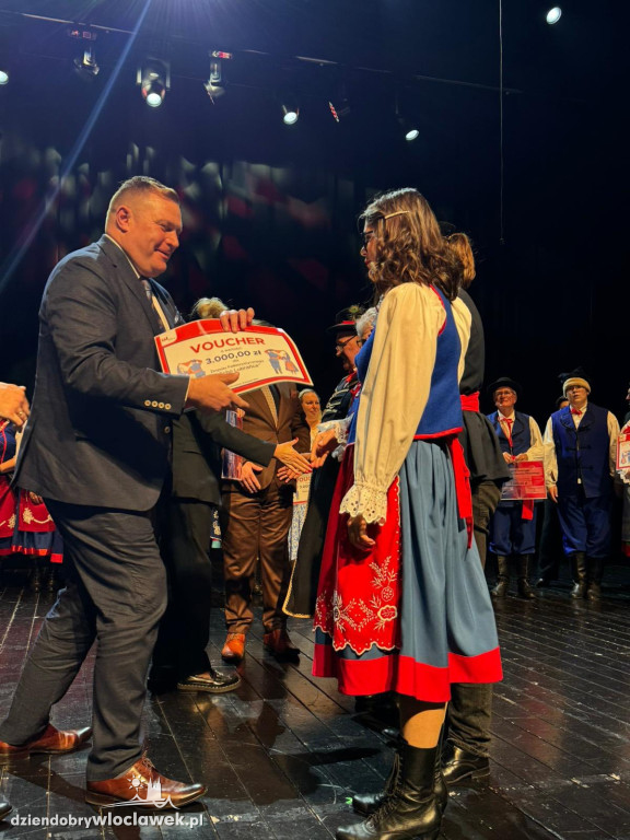 III Powiatowy Przegląd Zespołów Folklorystycznych w Brześciu Kujawskim