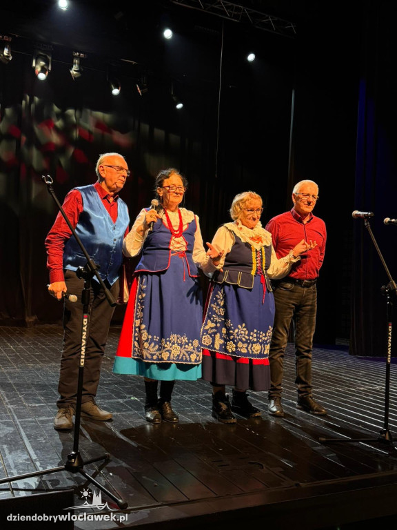 III Powiatowy Przegląd Zespołów Folklorystycznych w Brześciu Kujawskim