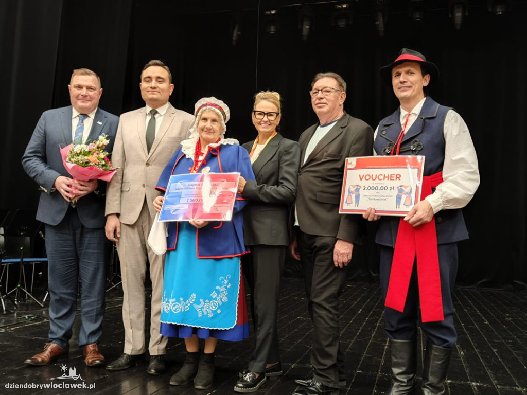 III Powiatowy Przegląd Zespołów Folklorystycznych w Brześciu Kujawskim