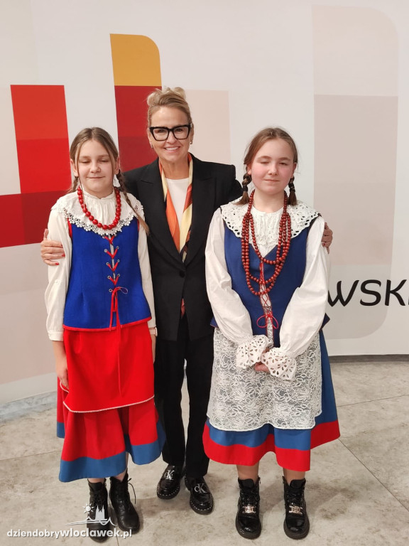 III Powiatowy Przegląd Zespołów Folklorystycznych w Brześciu Kujawskim