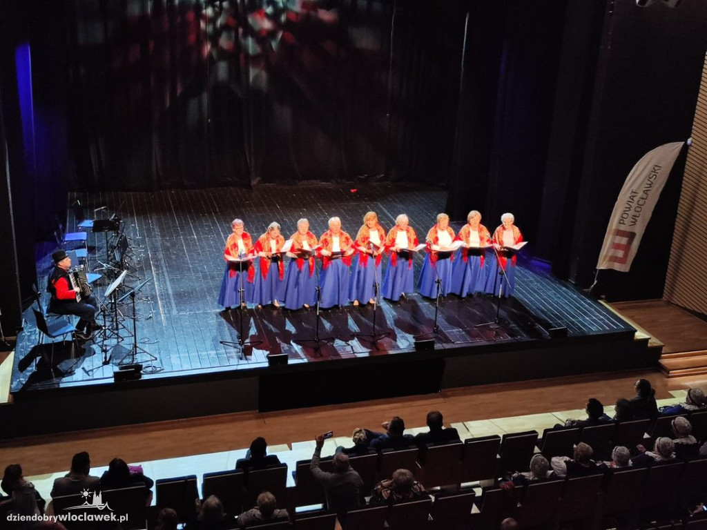 III Powiatowy Przegląd Zespołów Folklorystycznych w Brześciu Kujawskim