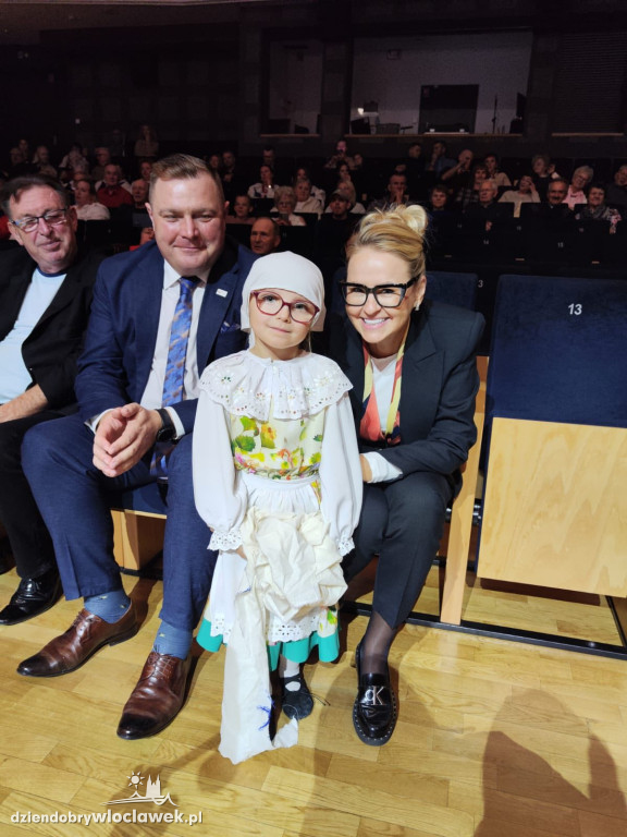 III Powiatowy Przegląd Zespołów Folklorystycznych w Brześciu Kujawskim
