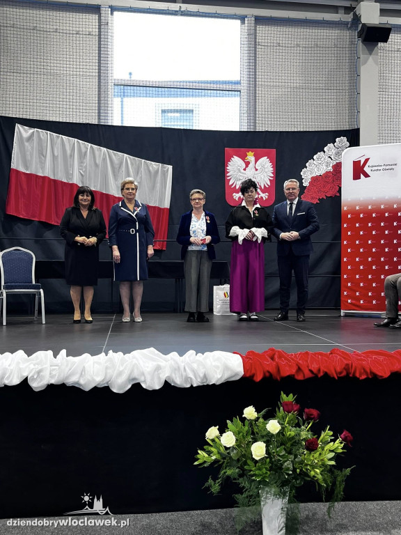 Stypendia i odznaczenia rozdane w Chodczu