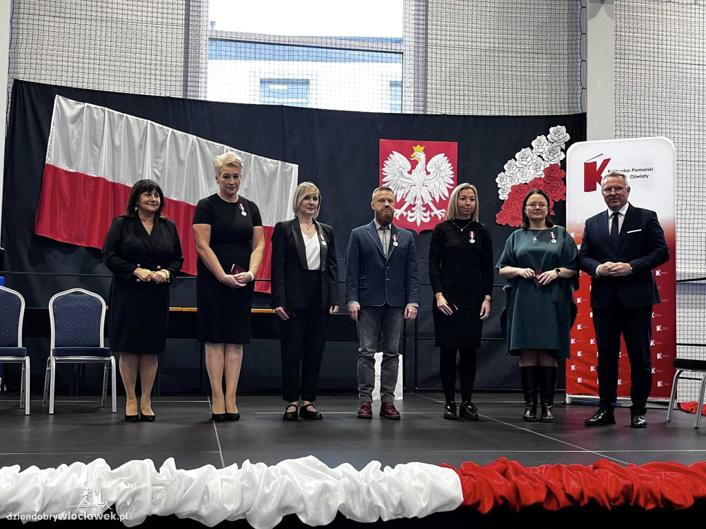 Uczniowie z powiatu nagrodzeni
