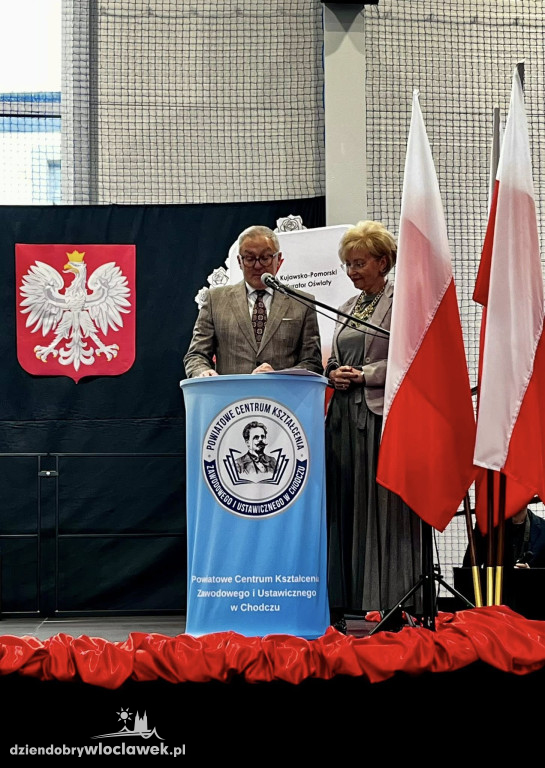 Uczniowie z powiatu nagrodzeni