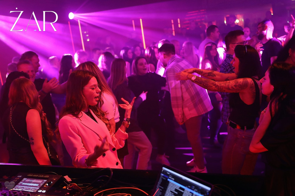 PINK PARTY w klubie ŻAR - Wieczór w kolorze różu