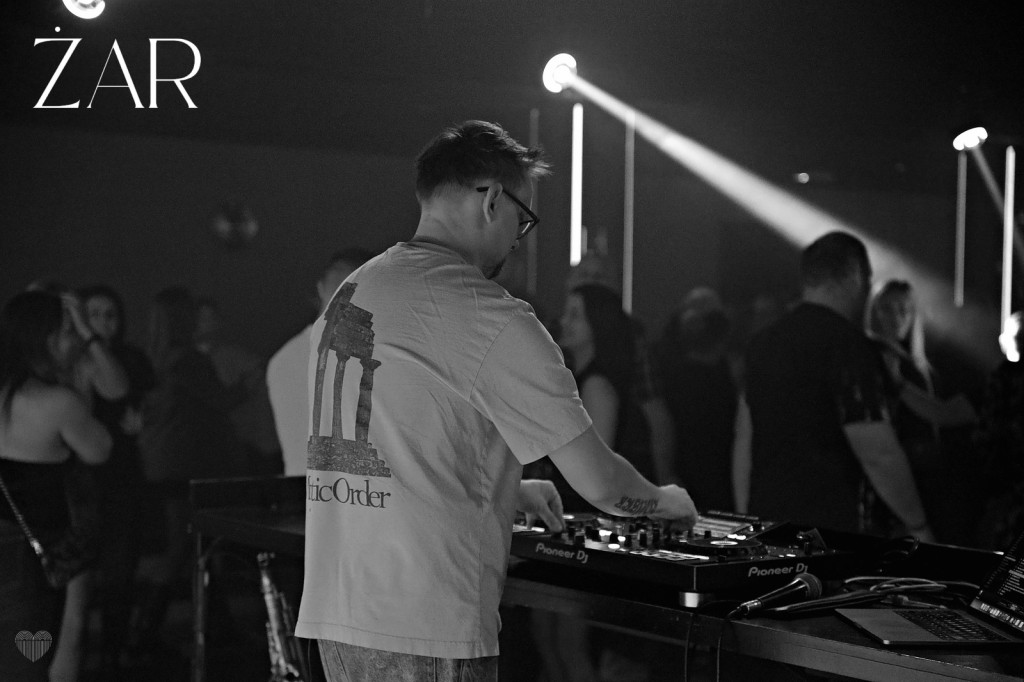 PINK PARTY w klubie ŻAR - Wieczór w kolorze różu