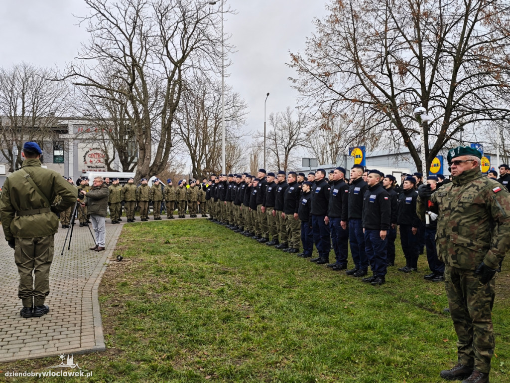 Ślubowanie kadetów w Zespole Szkół Akademickich