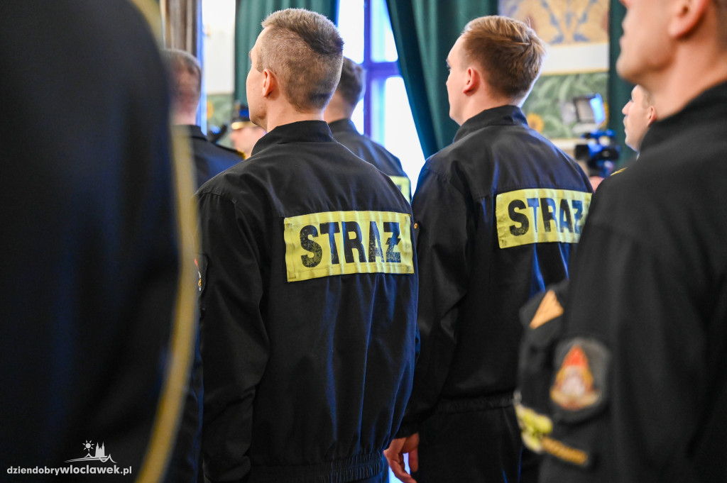 Włocławscy strażacy z awansami i nagrodami