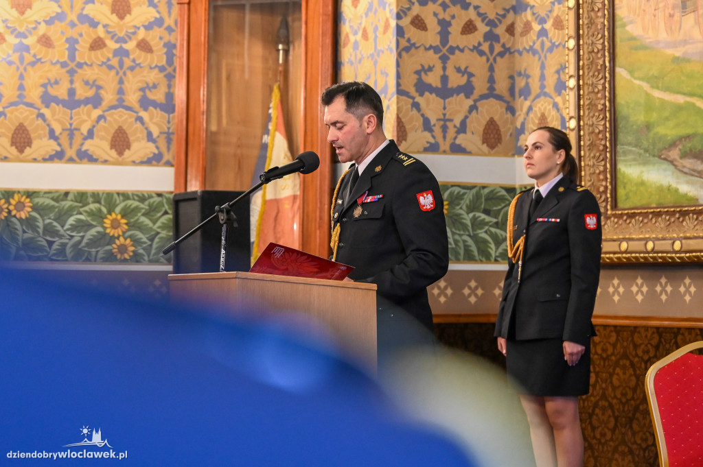 Włocławscy strażacy z awansami i nagrodami