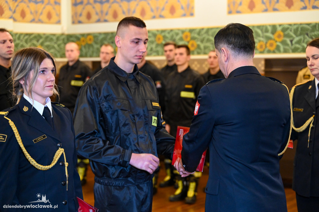 Włocławscy strażacy z awansami i nagrodami