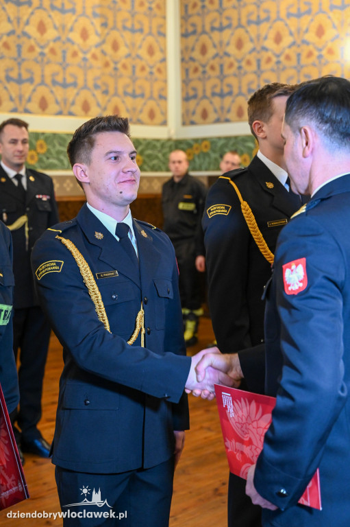 Włocławscy strażacy z awansami i nagrodami
