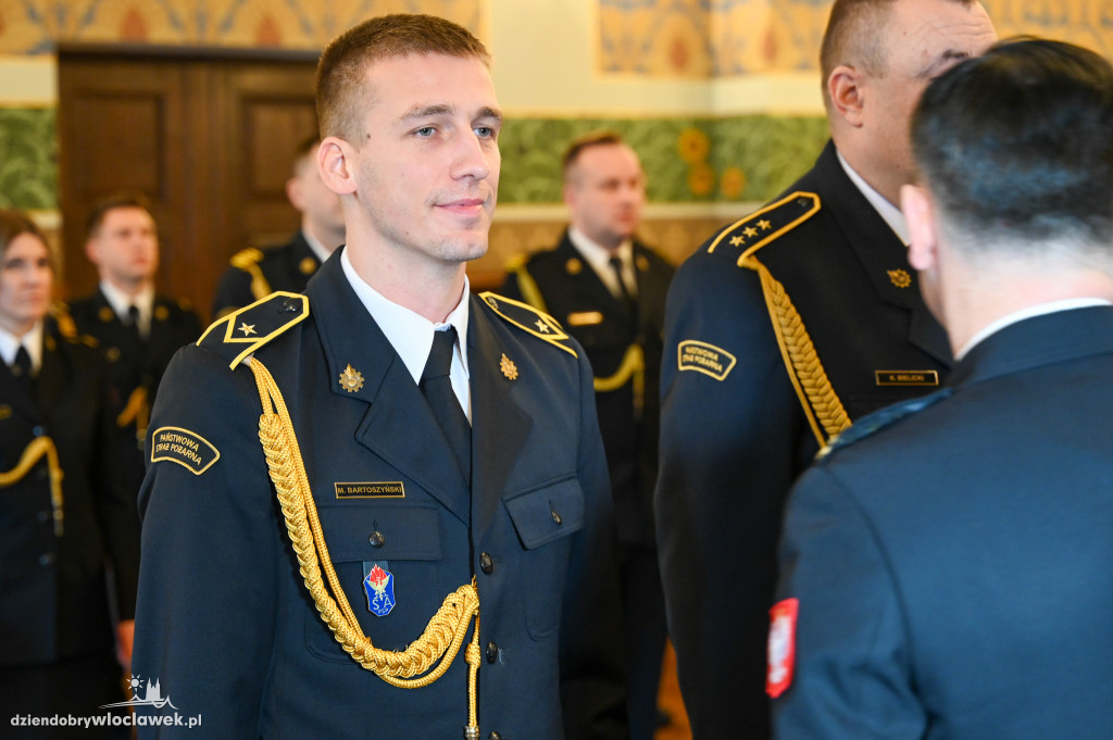 Włocławscy strażacy z awansami i nagrodami