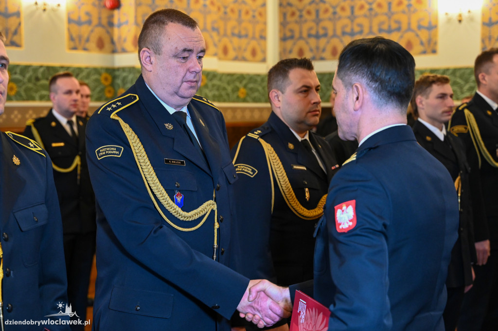 Włocławscy strażacy z awansami i nagrodami