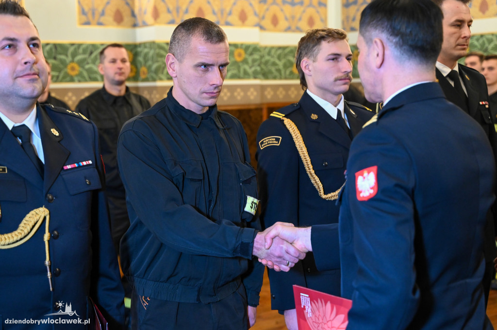 Włocławscy strażacy z awansami i nagrodami