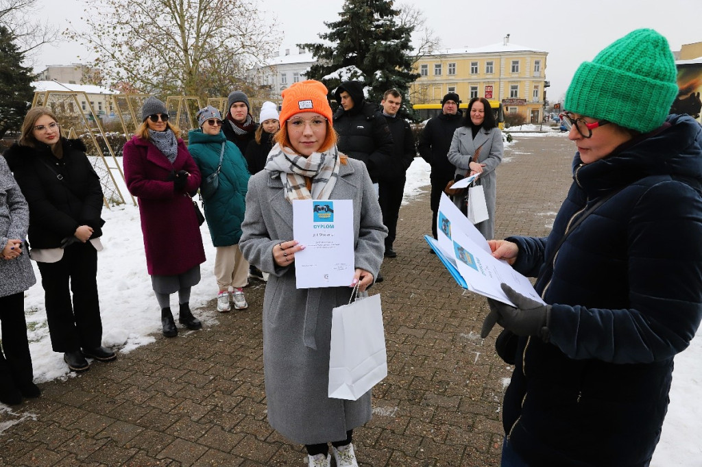 Otwarcie wystawy „Niezwykłe zwykłe” na Placu Wolności