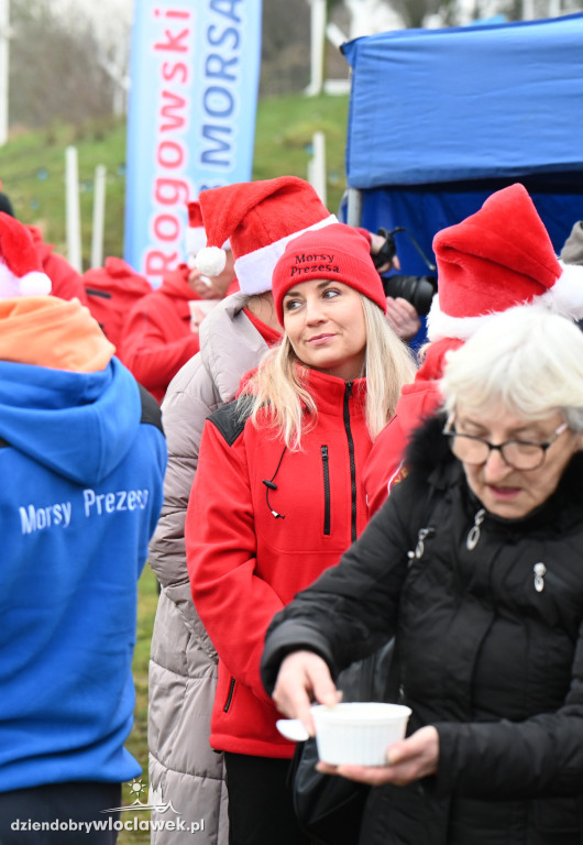 Mikołajkowe Przepływanie Wisły 2025 we Włocławku