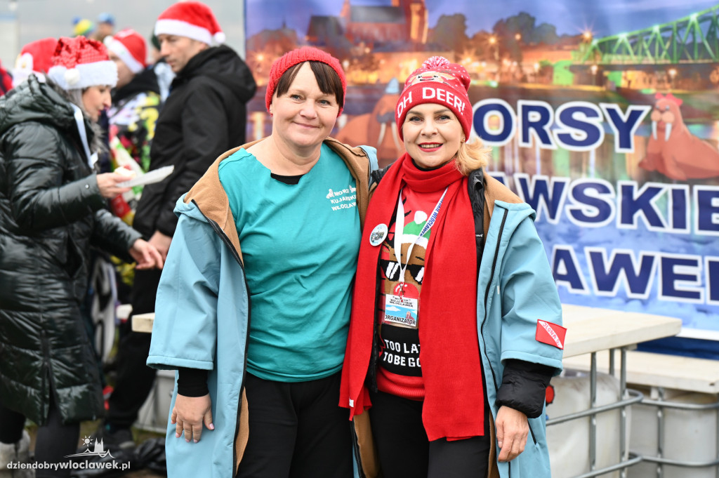 Mikołajkowe Przepływanie Wisły 2025 we Włocławku