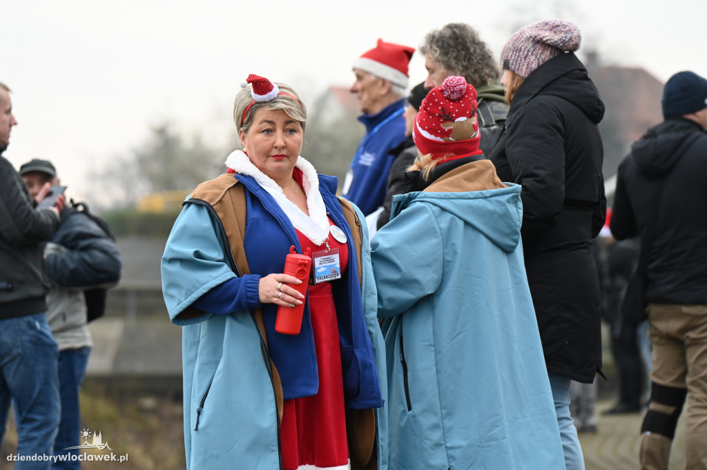 Mikołajkowe Przepływanie Wisły 2025 we Włocławku