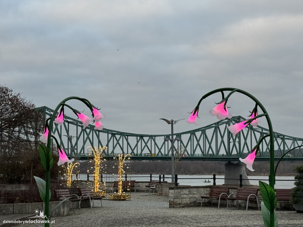 Iluminacje na Bulwarach