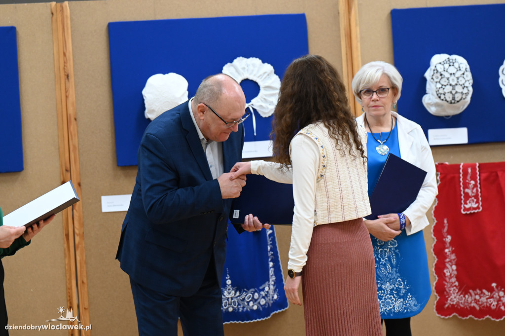 Finał warsztatów haftu kujawskiego w Muzeum Etnograficznym