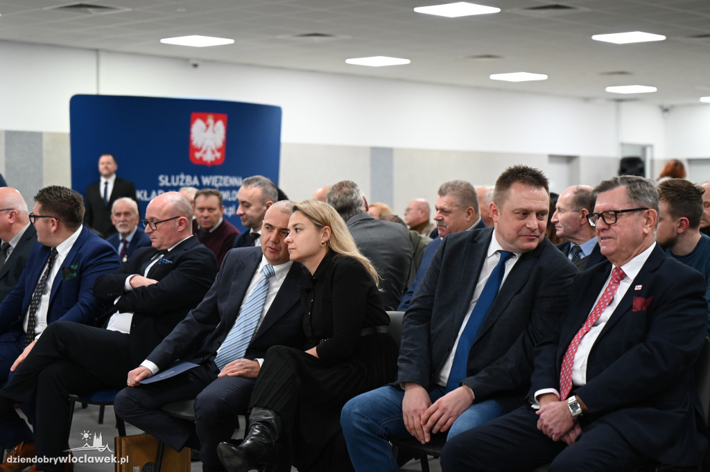 Rocznica wprowadzenia stanu wojennego. Uroczystości patriotyczne w Zakładzie Karnym