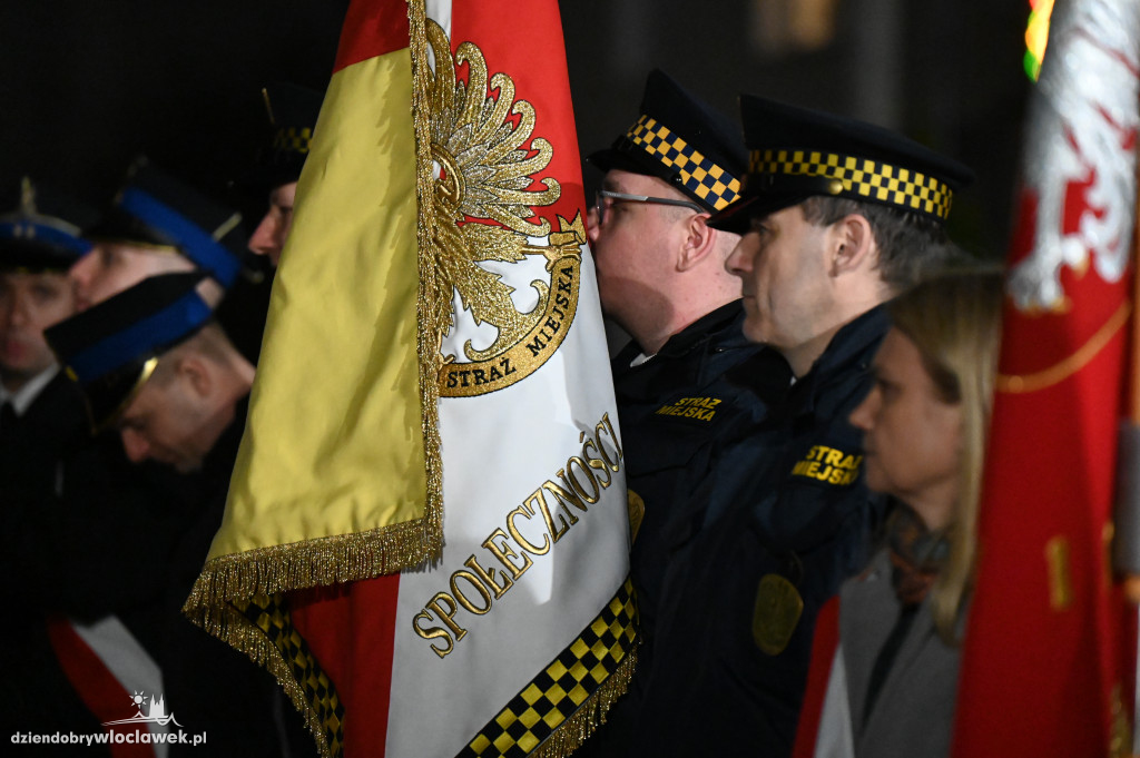 Złożenie kwiatów z okazji 44. rocznicy Stanu Wojennego